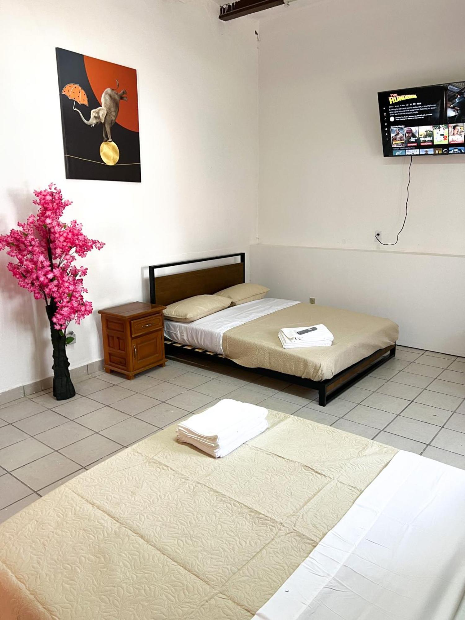 Hotel Cuauhtemoc Querétaro Buitenkant foto